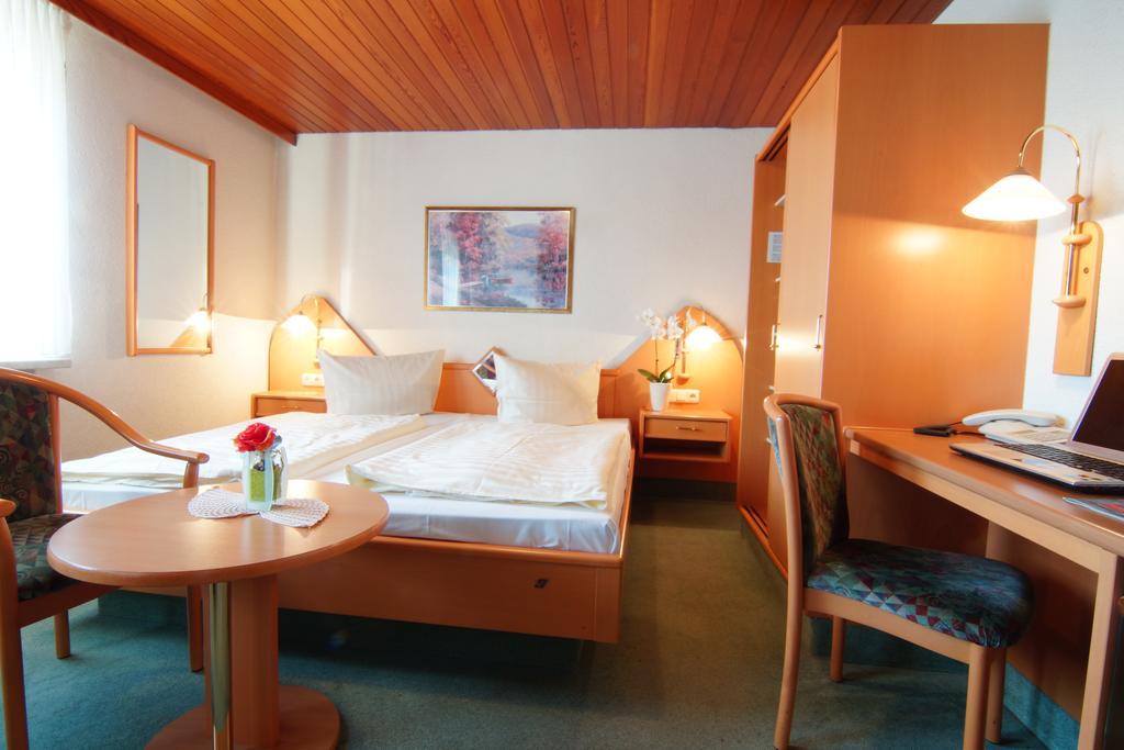 Hotel Zum Schiffchen Wolfhagen Esterno foto