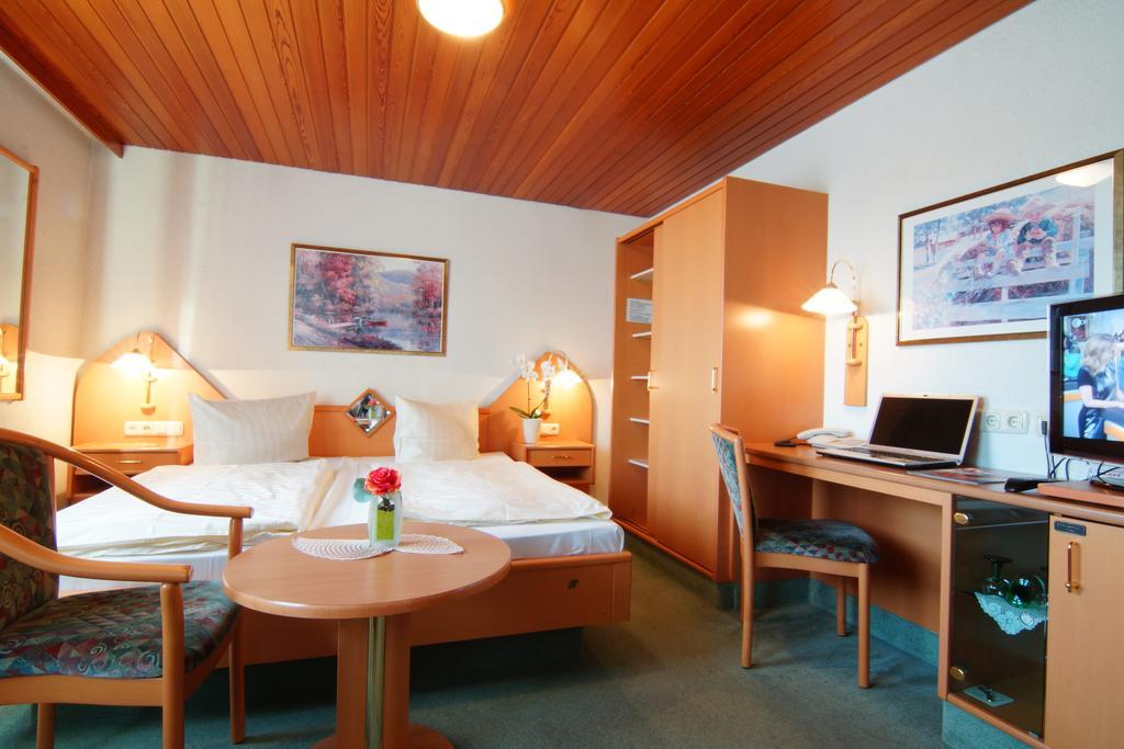 Hotel Zum Schiffchen Wolfhagen Esterno foto