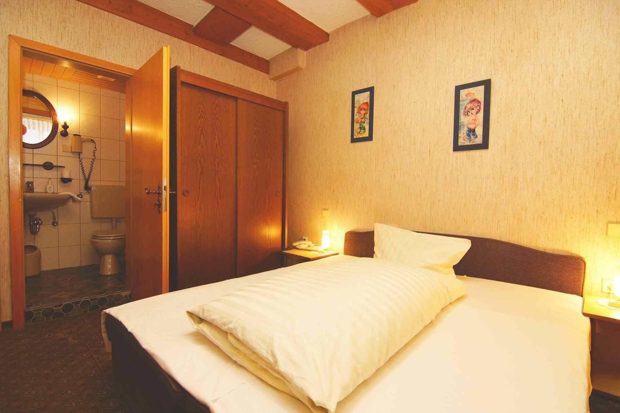 Hotel Zum Schiffchen Wolfhagen Esterno foto
